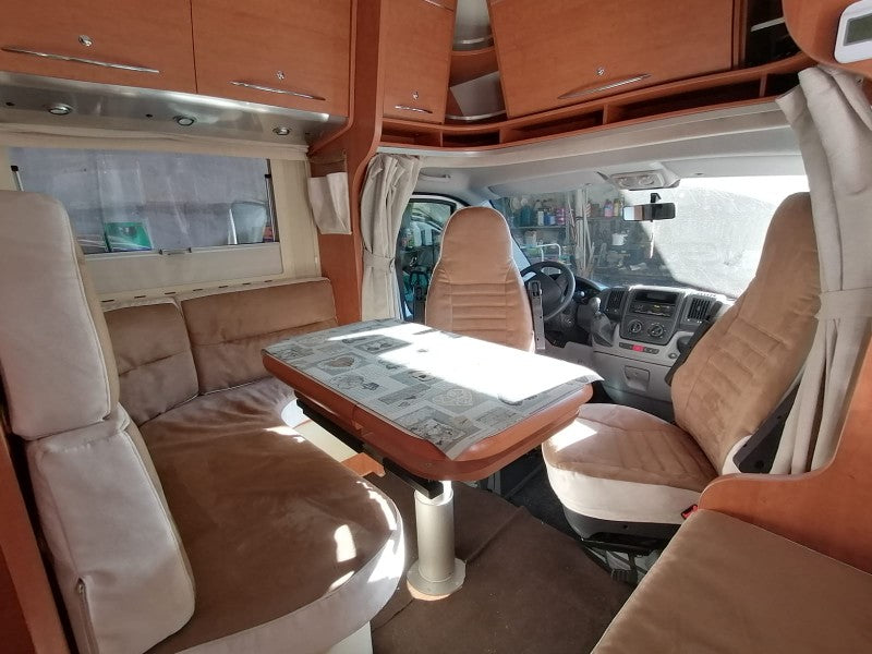 rivestimento camper dinette sedili guida 